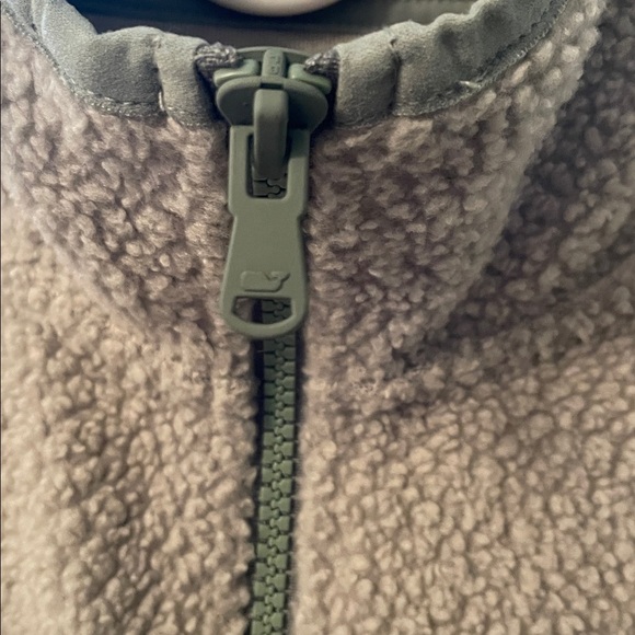 Vineyard Vines Women’s Small Light Green Fleece Vest - Picture 3 of 8